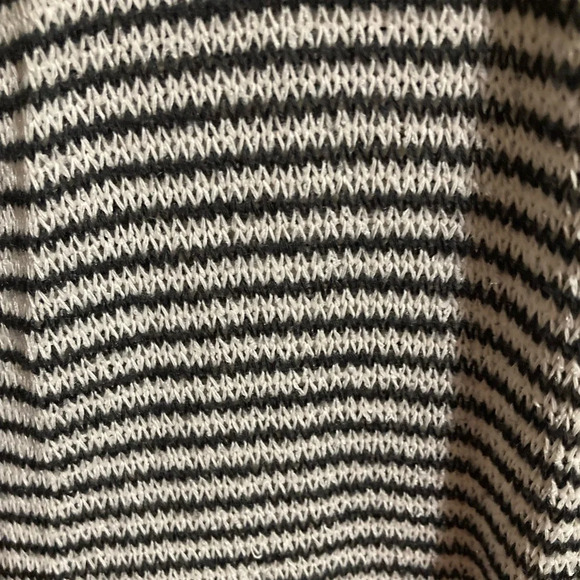 Charlotte Russe Stripped Cardigan - Picture 3 of 5